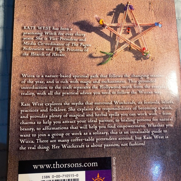 Witchery and Spells books - Picture 5 of 6